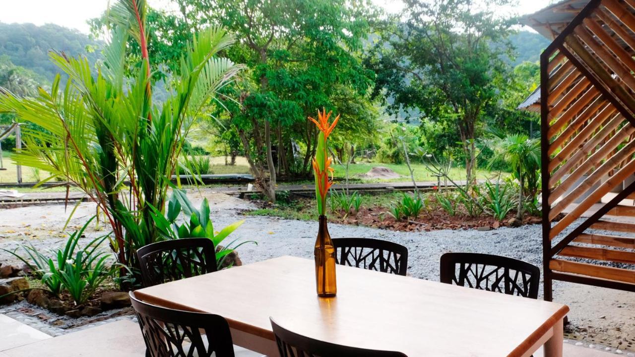 Bamboo Cottage Langkawi Пантай Ченанг Екстериор снимка